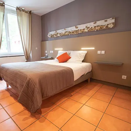 Couette-café O'domaine St Ferreol Chis